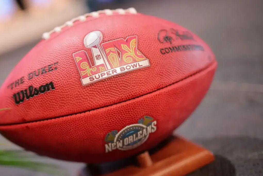 Antecipação e Decepção nos Anúncios do Super Bowl