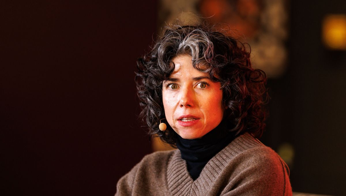 Líder do Signal critica hype da IA e grandes techs