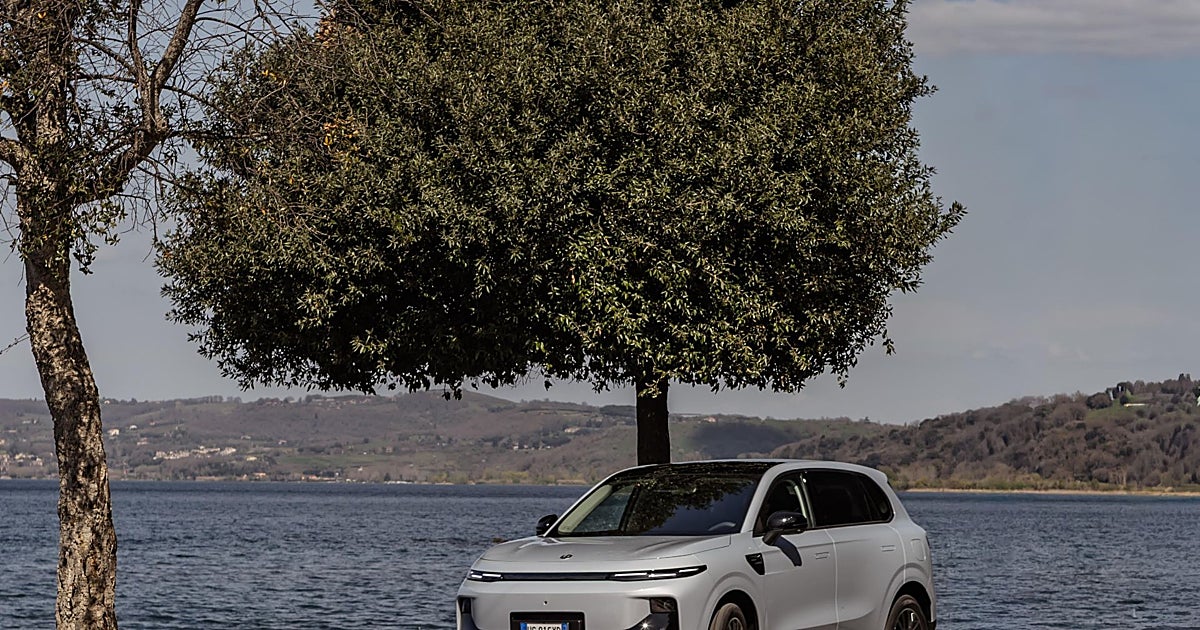 Leapmotor lança SUV híbrido inovador em Roma