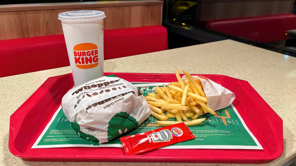 Burger King atualiza Whopper nos EUA após críticas
