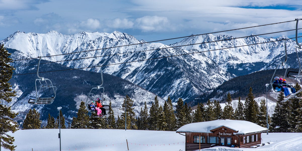 Vail mira Gen Z com ofertas em meio a pouca neve