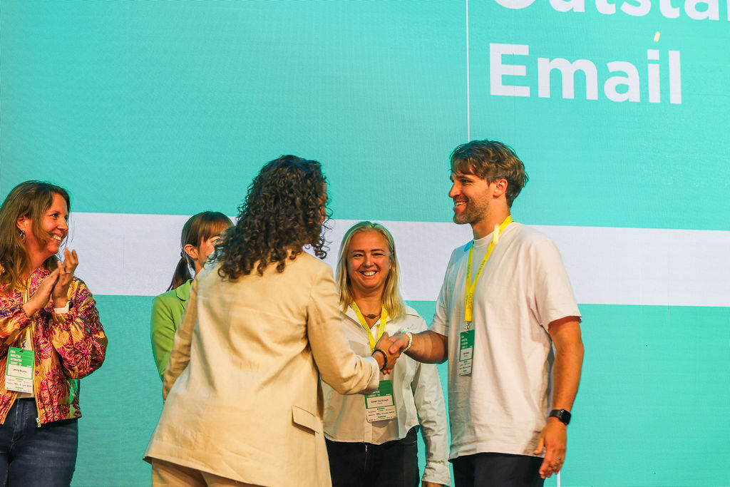 Jovens e Cases Brilham em Premiação de Marketing