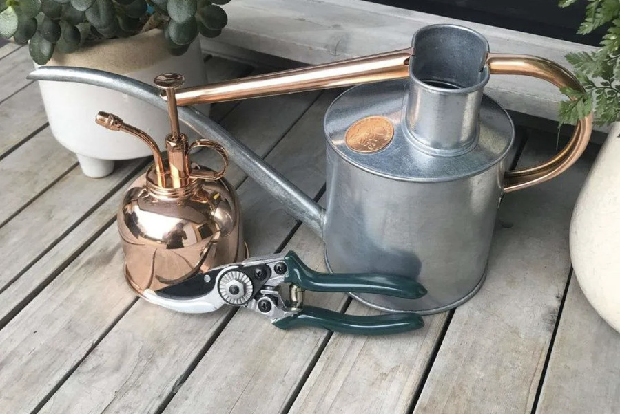 Concorra a kit de jardinagem no valor de US$ 293