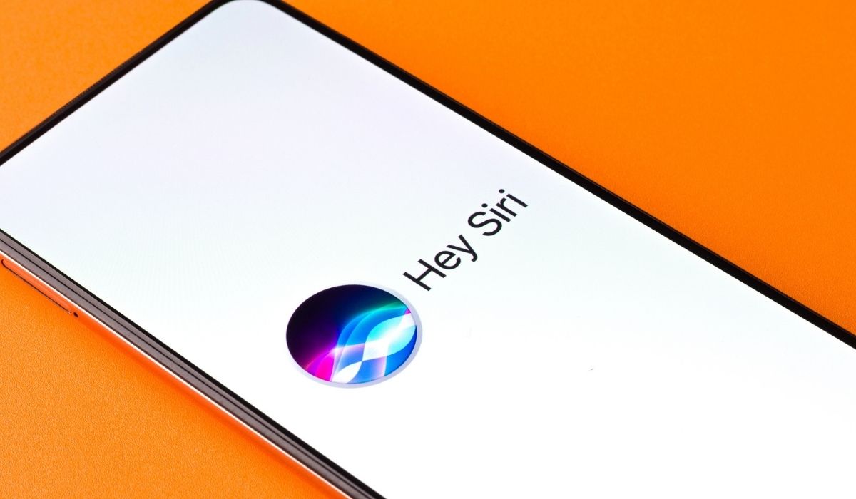 Apple antecipa novidades no Siri com teaser intrigante