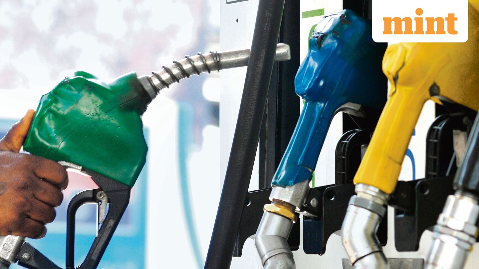 Tensão global eleva preço do petróleo a US$ 110