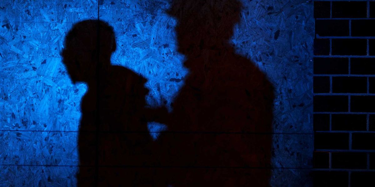 Ex-professor acusado de festas de prostituição