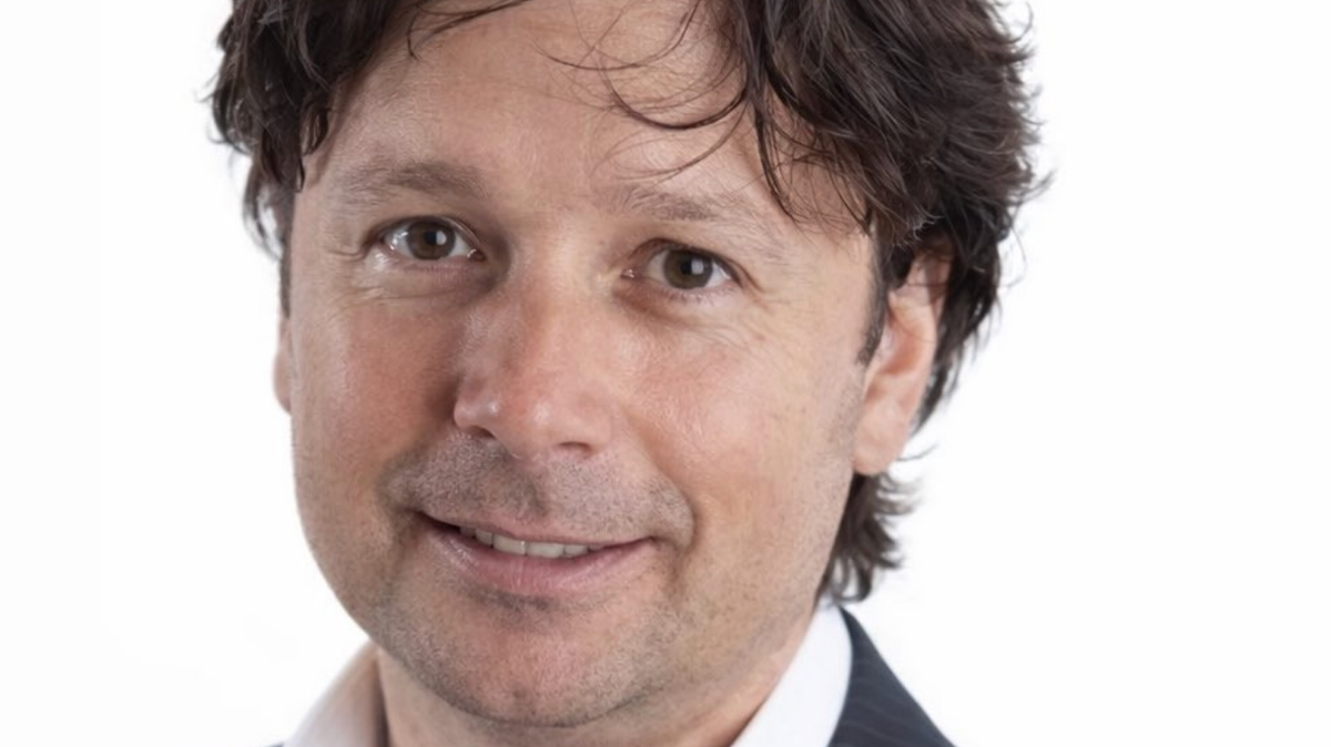 Fundador da ASOS morre em queda na Tailândia