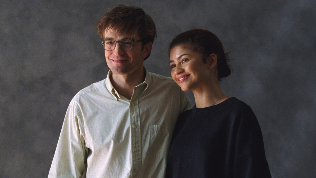 Zendaya e Pattinson em anti-romcom inovadora