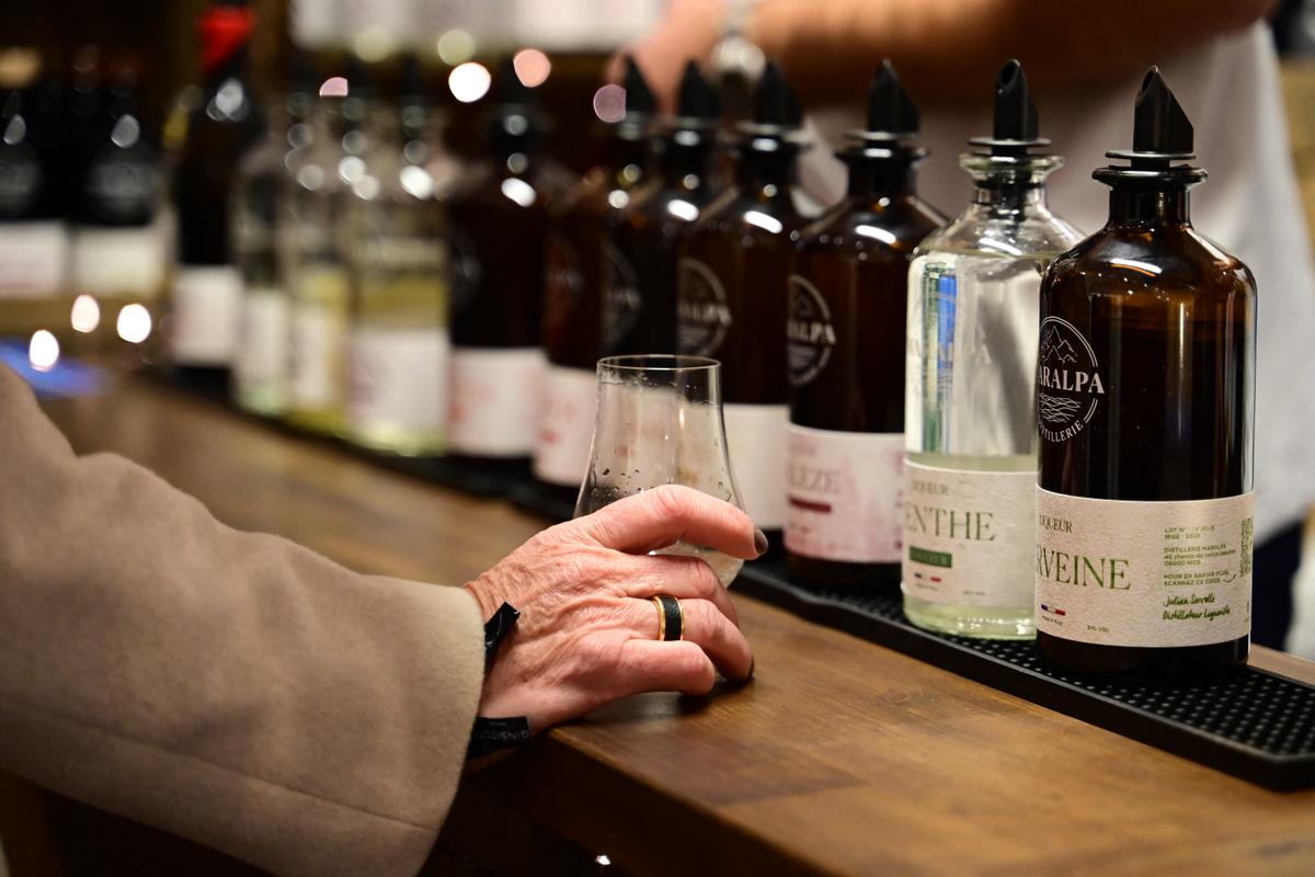 Emojis de álcool em apps: um problema de saúde?