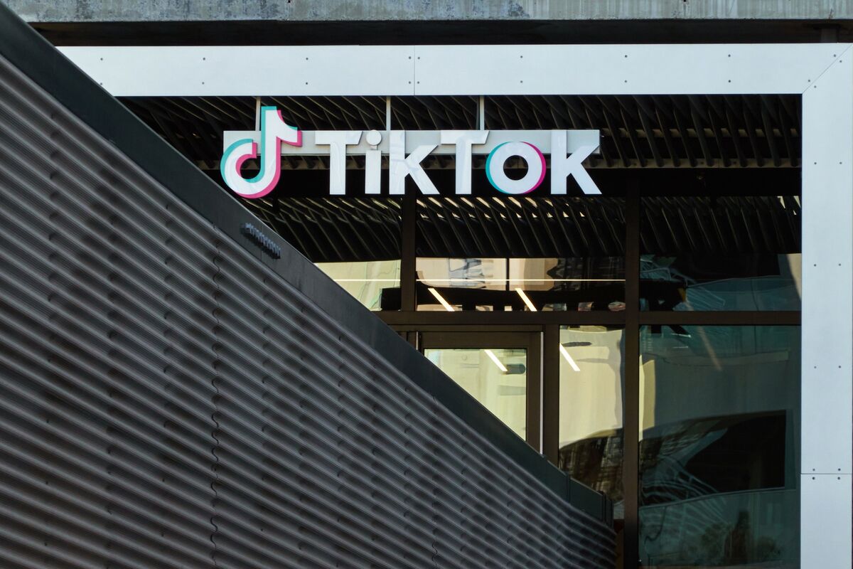 Khartoon Weiss deixa liderança de publicidade do TikTok