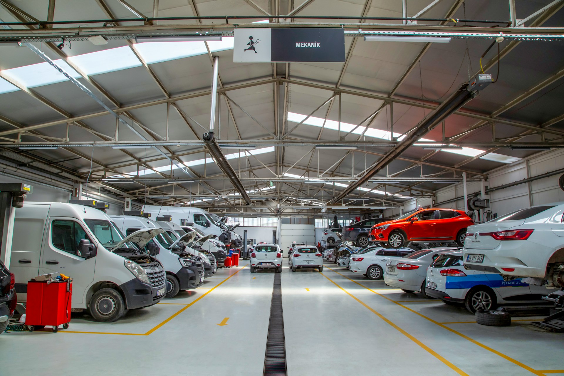 Oficinas de caminhões inovam com marketing online