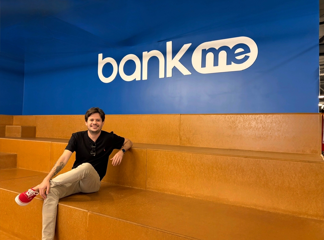 Leo Brisolla lidera marketing da Bankme