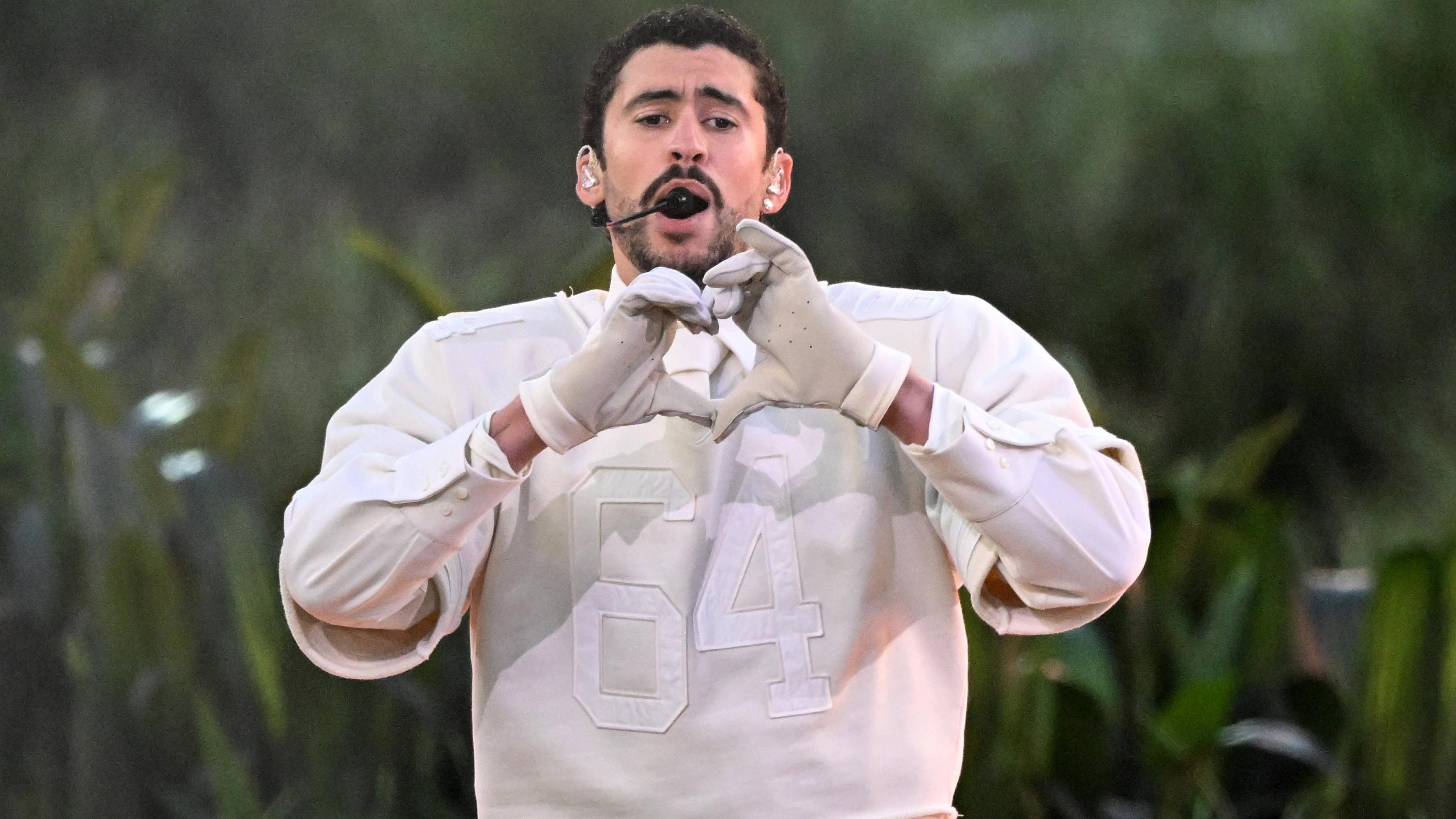 Bad Bunny no Super Bowl: um show além da música